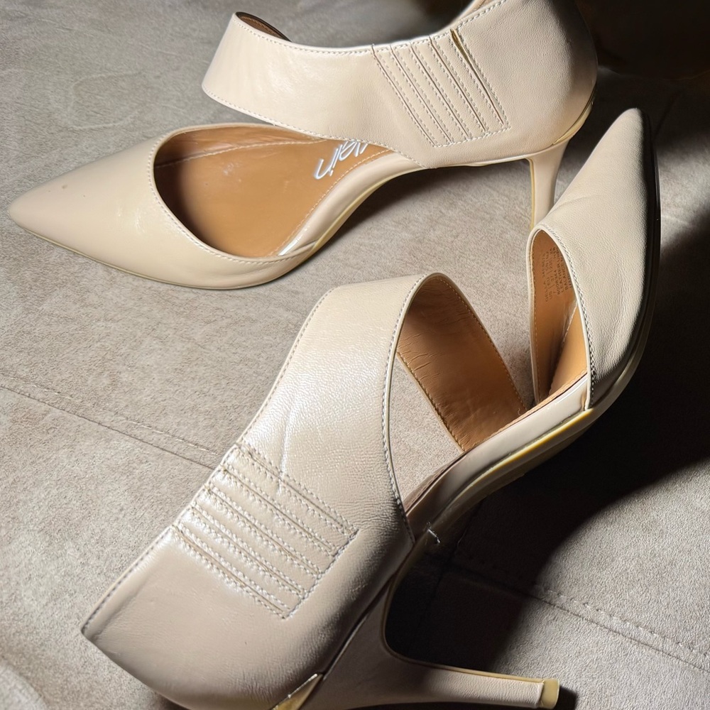 Classic Glam Cream Leather Size-7  3.5" Heels with Asymmetrical Strap